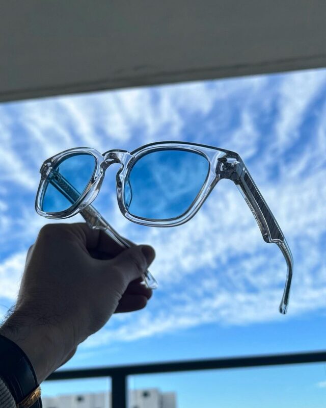 Sunglasses with blue lenses