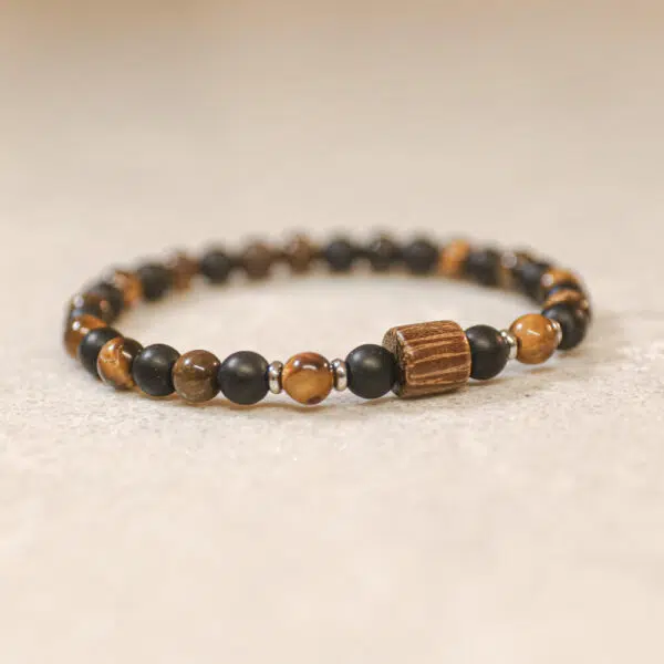 צמיד חרוזים בלאק אוניקס וטייגר איי