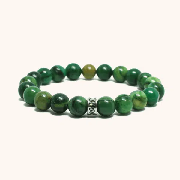 צמיד ג'ייד אפריקאי ירוק עם חרוז מעוטר מפלדת אל-חלד 8 מ״מ