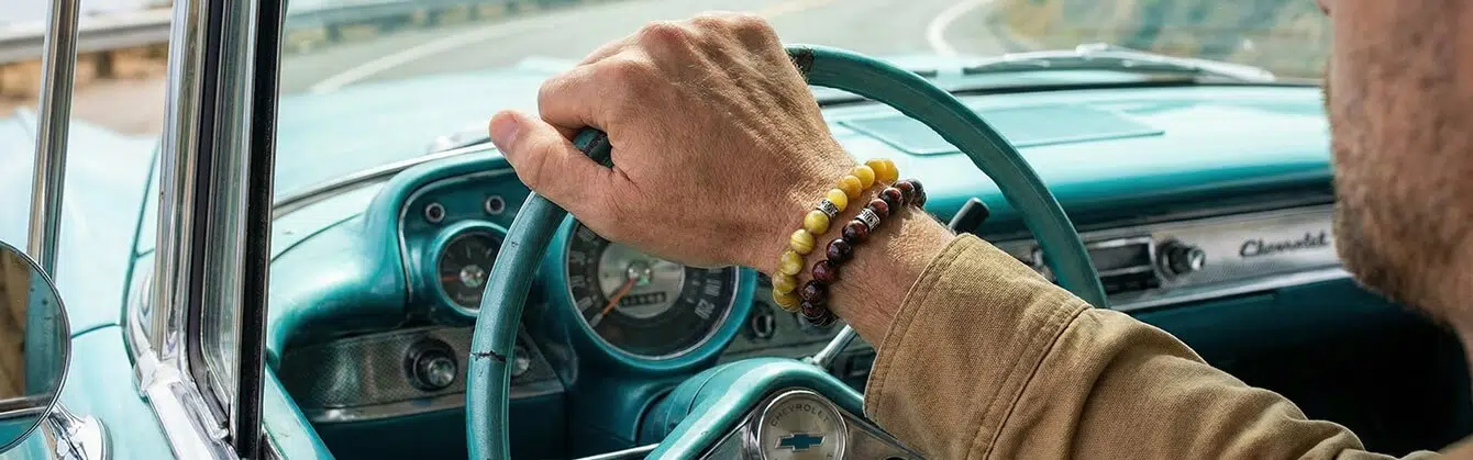 צמידים לגברים